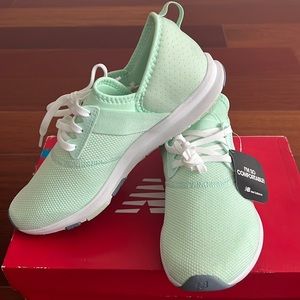 New Balance Women’s FuelCore Nergize Running Shoes, size 9B